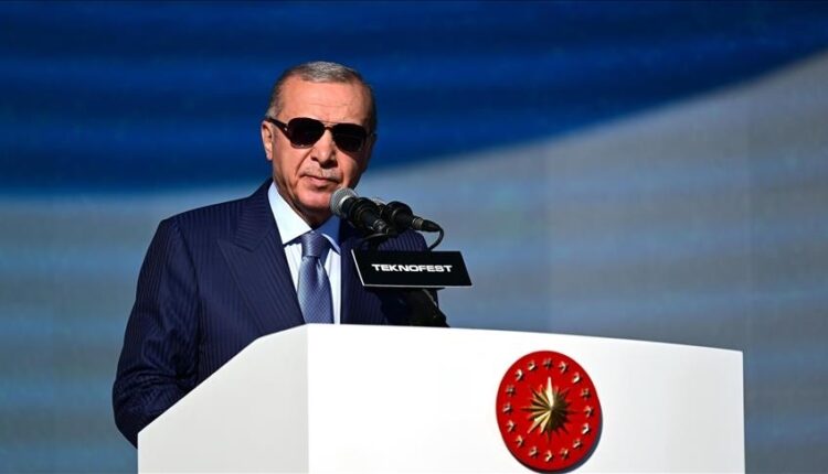 أردوغان: صناعاتنا الدفاعية تسطر الملاحم في كل المجالات