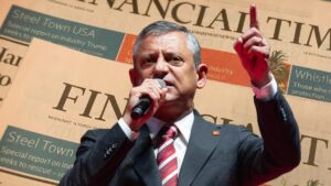 أوزغور أوزيل يشكو تركيا للغرب ويهدد بإجراءات قد توقف الحياة