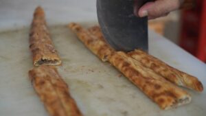 تركيا تتصدر قائمة أفضل الأطعمة عالميًا.. فطائر سامسون في الصدارة