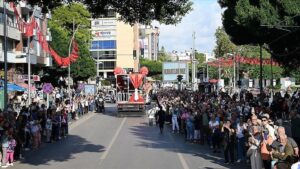 انطلاق مهرجان “البرتقالة الذهبية” الـ62 في أنطاليا التركية