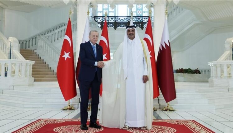 الرئيس أردوغان يلتقي أمير قطر