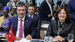 نائب أردوغان: عازمون على تعزيز علاقاتنا مع دول المنطقة